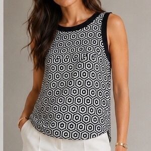 White House Black Market Black White Women Hexagon Shell 0 Geometric Zip Top
